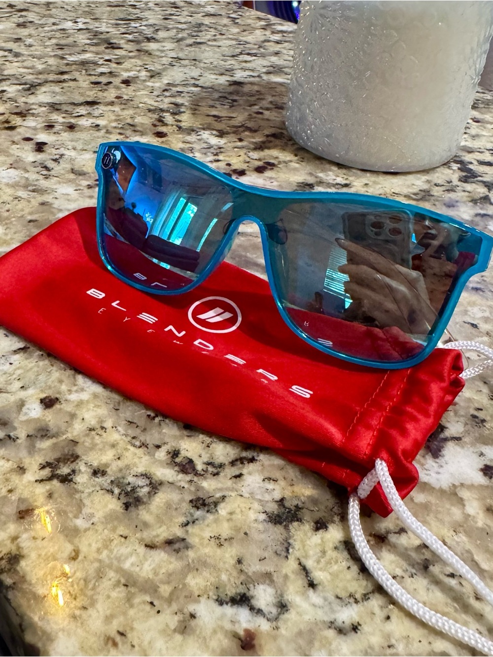 Blendz Eyewear Women's Teal Mirrored Sunglasses